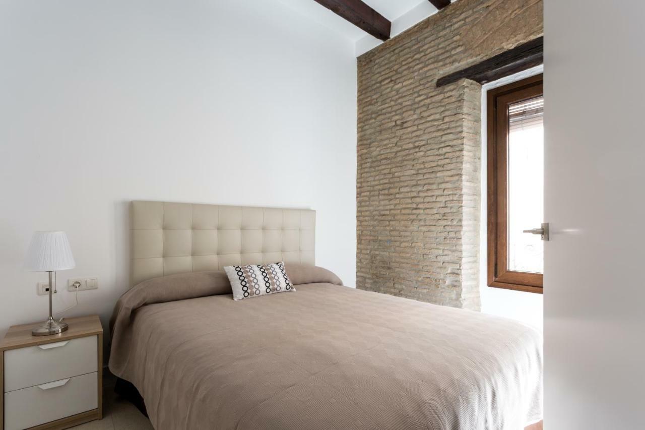 Almazen Apartamentos, Arrayan 23 Seville Exterior photo
