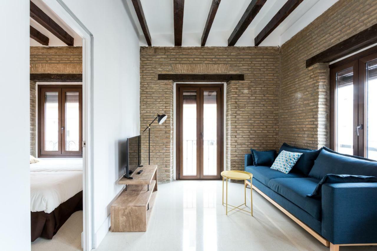 Almazen Apartamentos, Arrayan 23 Seville Exterior photo