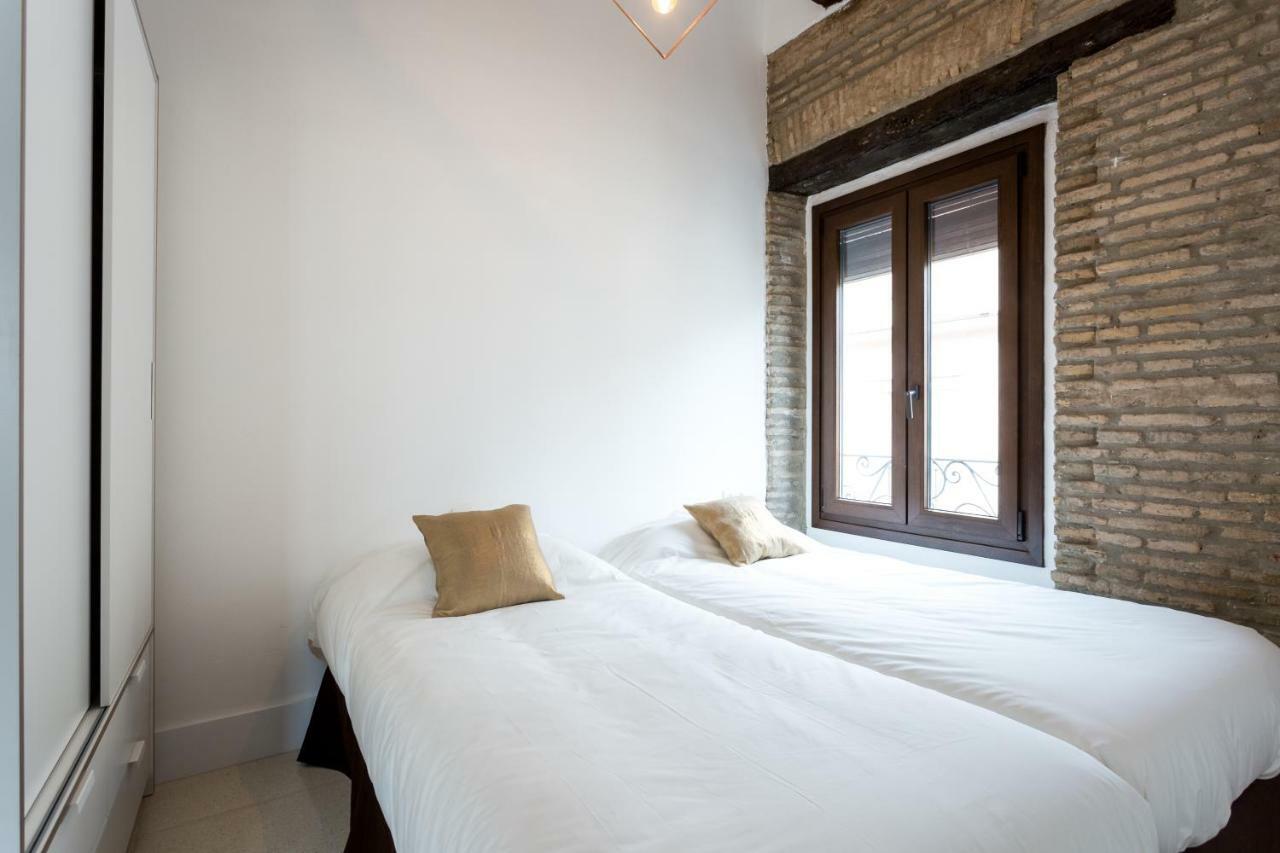 Almazen Apartamentos, Arrayan 23 Seville Exterior photo