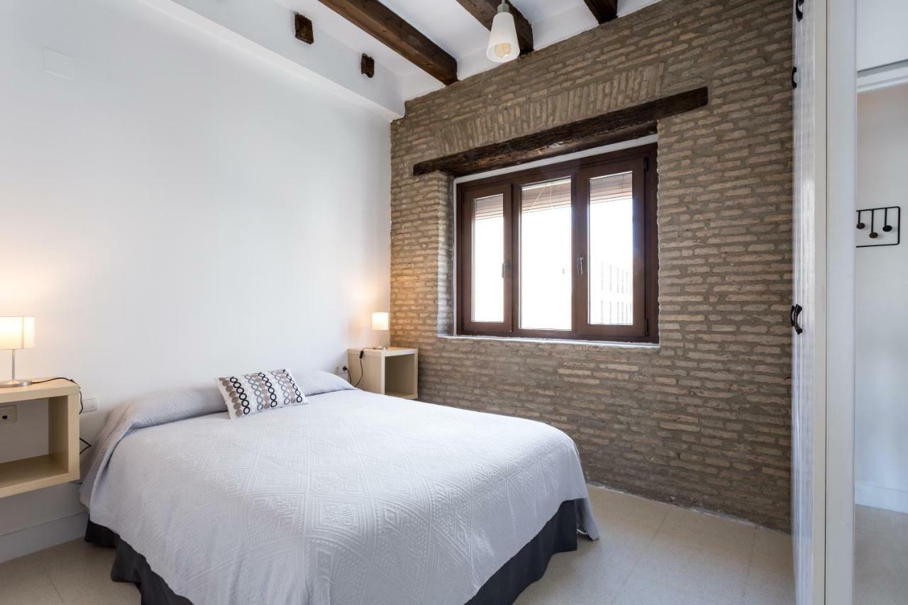 Almazen Apartamentos, Arrayan 23 Seville Exterior photo