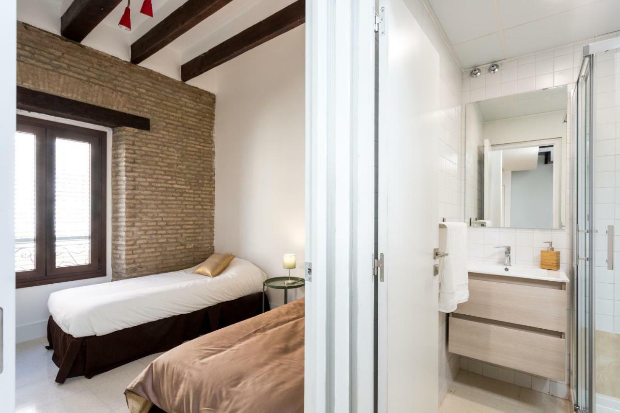 Almazen Apartamentos, Arrayan 23 Seville Exterior photo