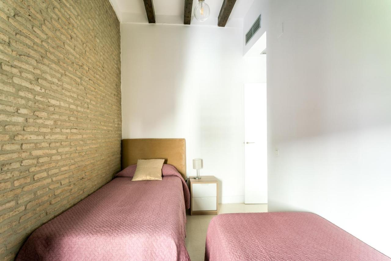 Almazen Apartamentos, Arrayan 23 Seville Exterior photo